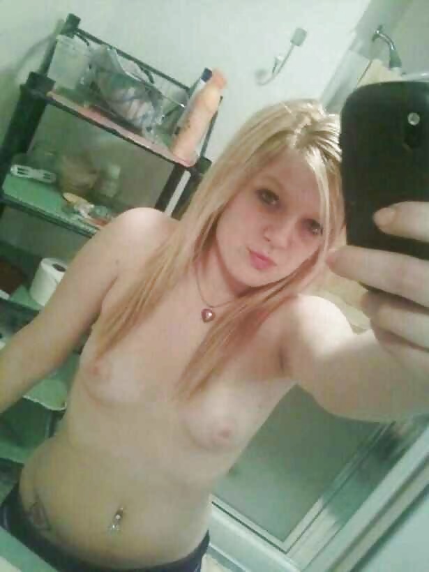 Porn image Horny Silly Selfie Teens (113)