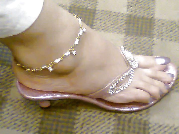 Porn image PAKISTANI INDIAN DESI FEET FOOT FETISH