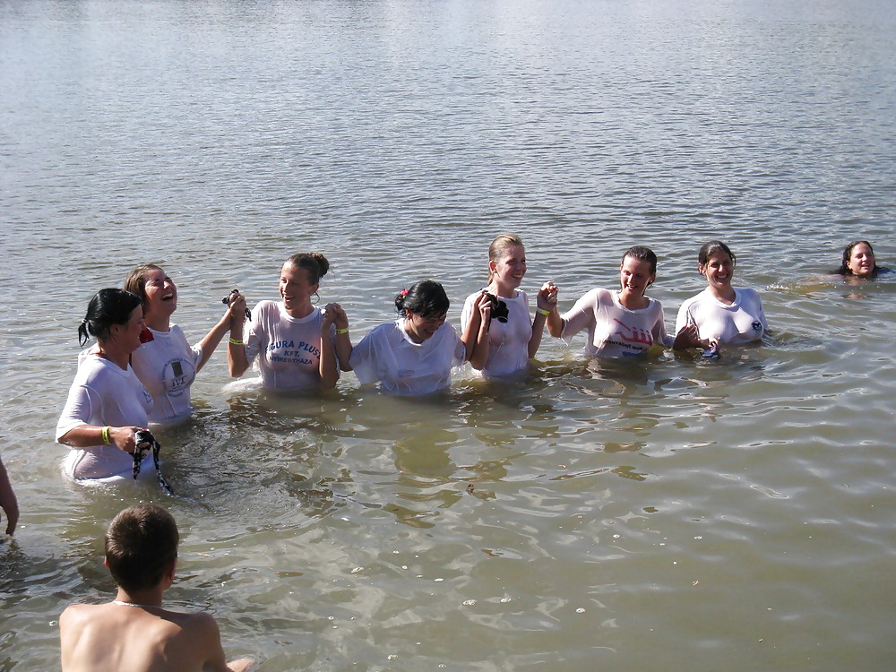 Porn image water babes