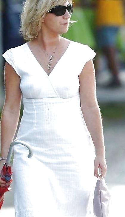 Porn image Braless , see through ,  no Bra , nippel