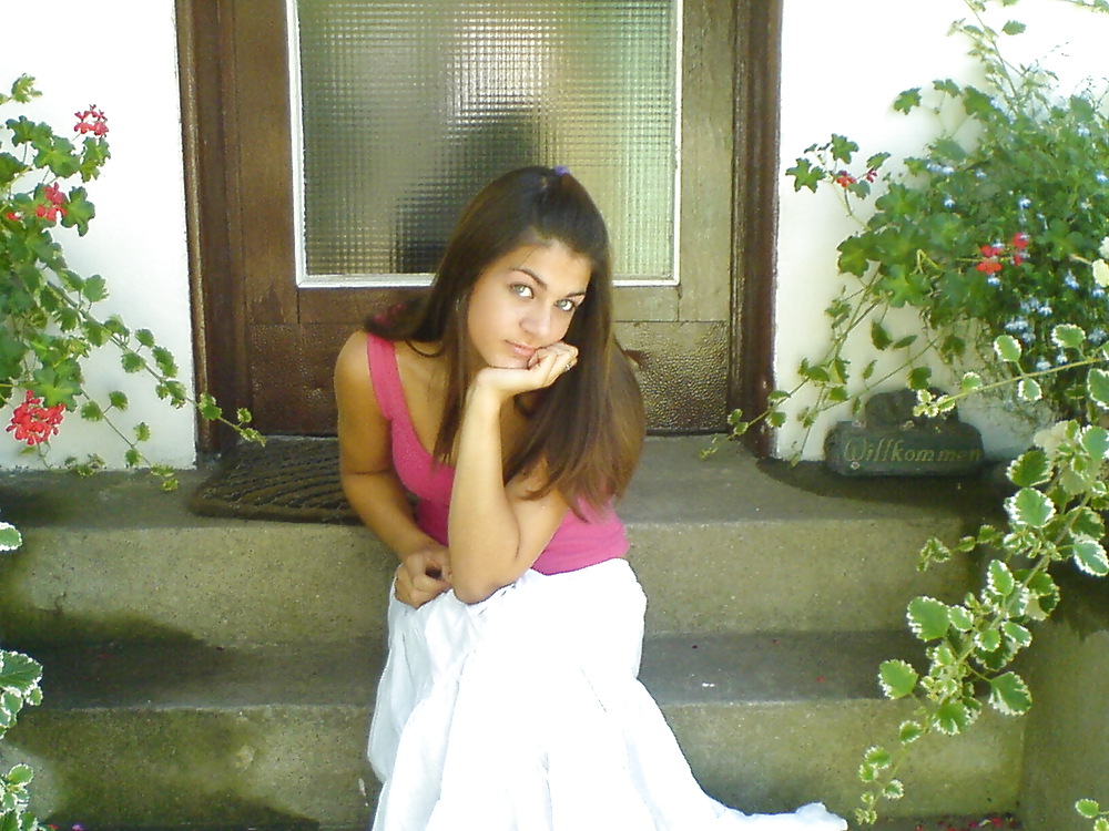 Porn image Pretty Amateur Saaba