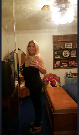 Hot mom is a Trans