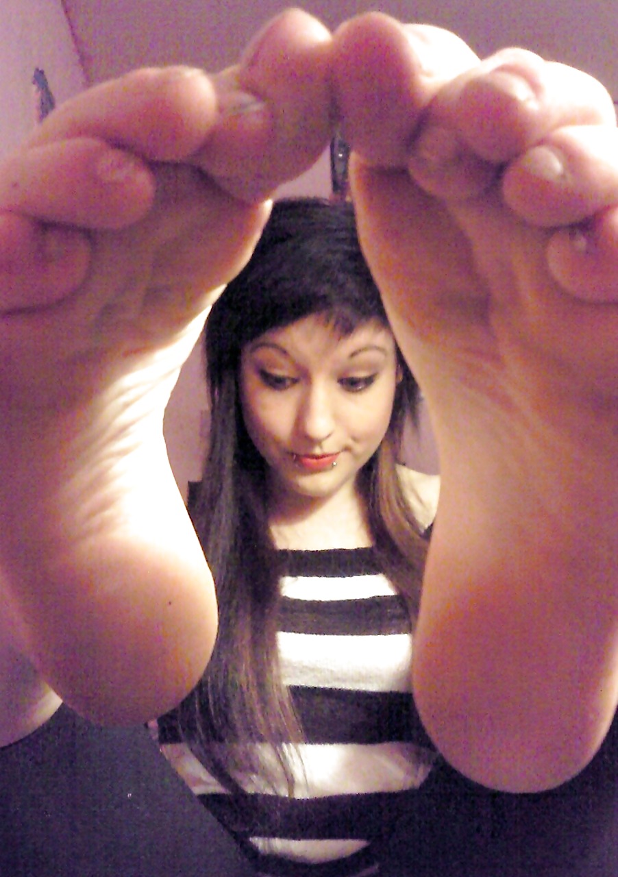 Porn image Awesome Amateur Teen Feet Part XIV