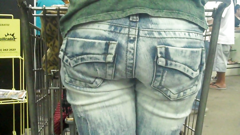 Porn image Nice butt in tight ass jeans