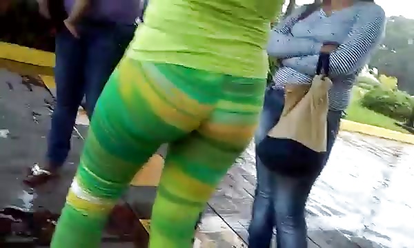 Porn image leggins de una sobrina