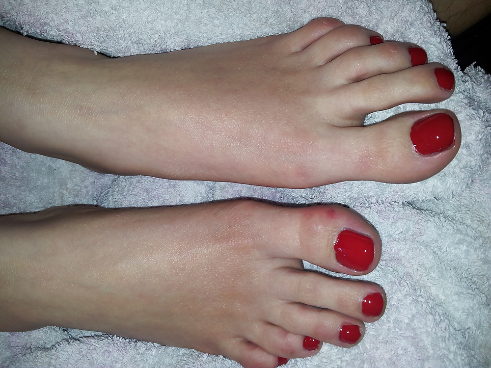 Porn image Wifes sexy polish red toe nails feet 2