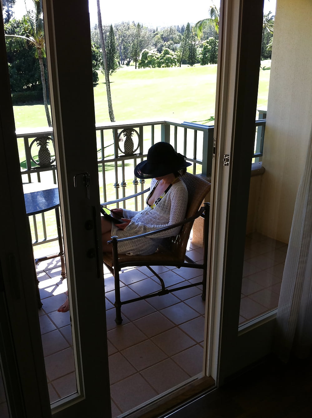 Porn image NONNY MAUS 04, en Hawai