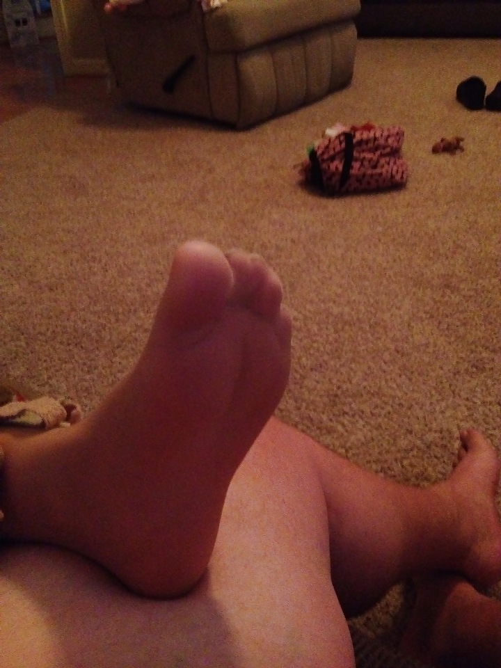Porn image Pantyhose footjob with cum on feet from wife