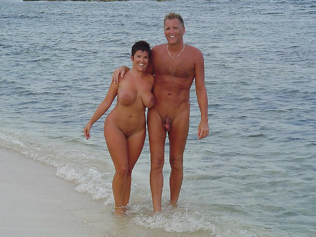 Porn image Naked couple 24.