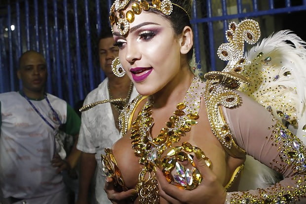 Porn image Camila Gomes Em Studio e Carnaval 2016