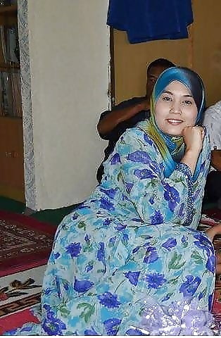 Porn image Favourite Malay milf tudung 54