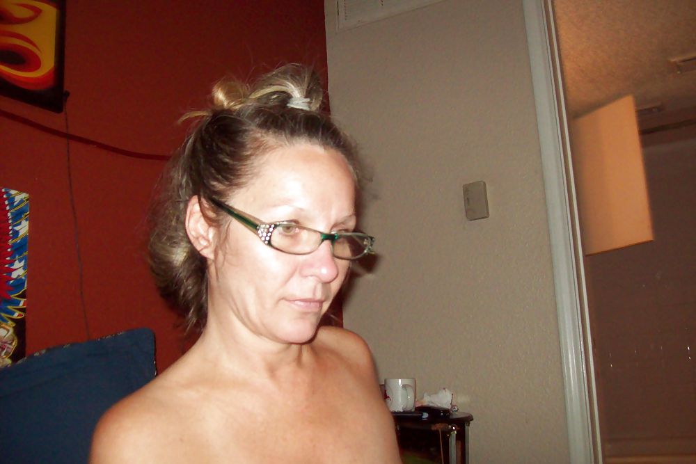 Porn image Sat. Night Fuck 11-6-2011