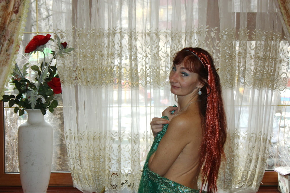 Porn image 2019 St. Patric's - redhair + Green 3