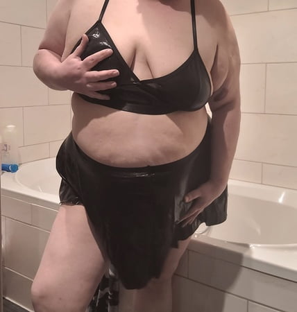 leather and latex outfits         