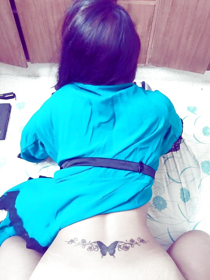 Porn image sexy slim indian girl with tatoo