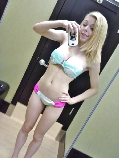 Petite teen changing room — pic 11