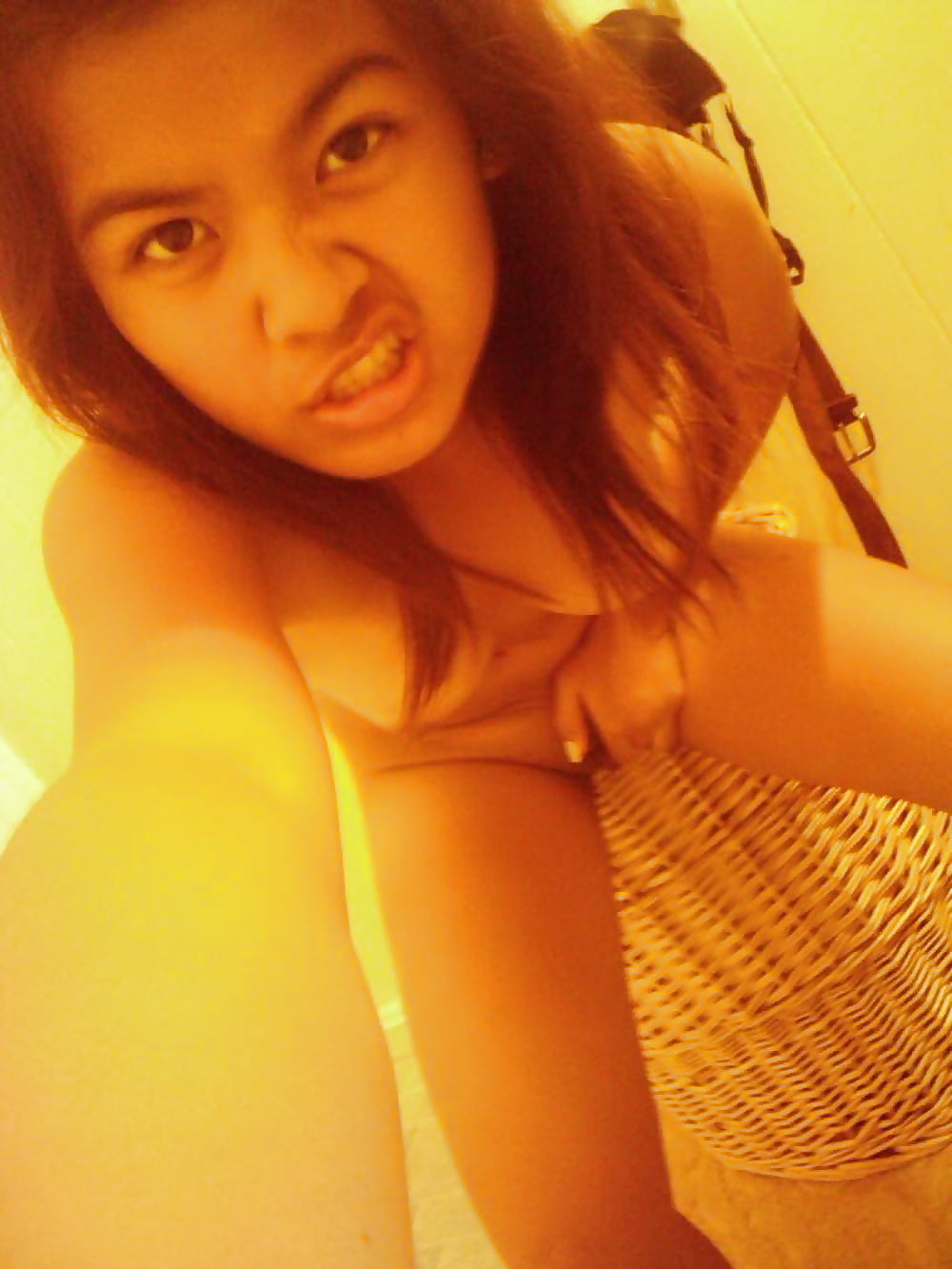 Porn image Silly Selfie Teen 20