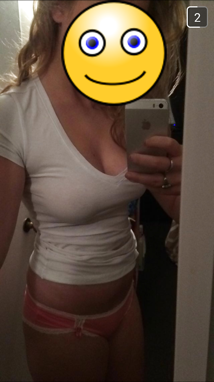 Porn image Blonde Snapchat Slut