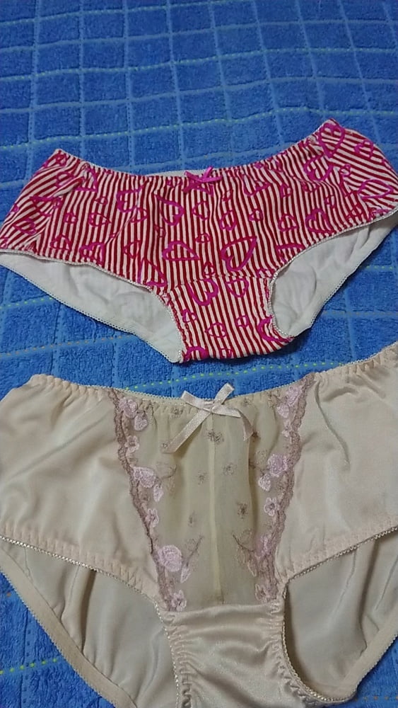 cum in nieces panty and step sisters panty. 