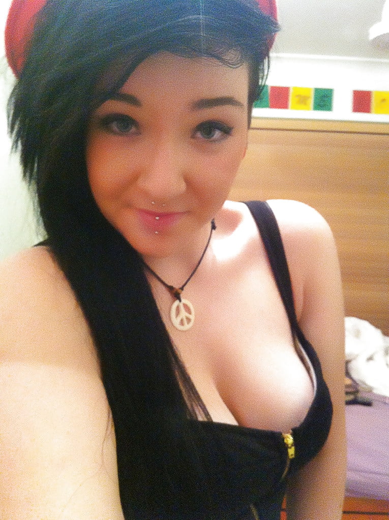 Porn image Self Pics Hot Amateurs! - vol 109!