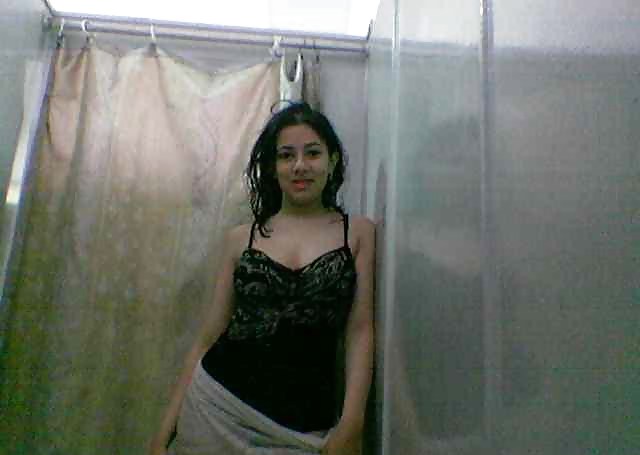 Porn image Arab Ex-Girlfriends 4