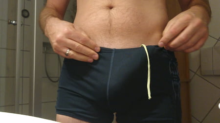 450px x 253px - Huge cock in swimming trunks - 13 Pics | xHamster