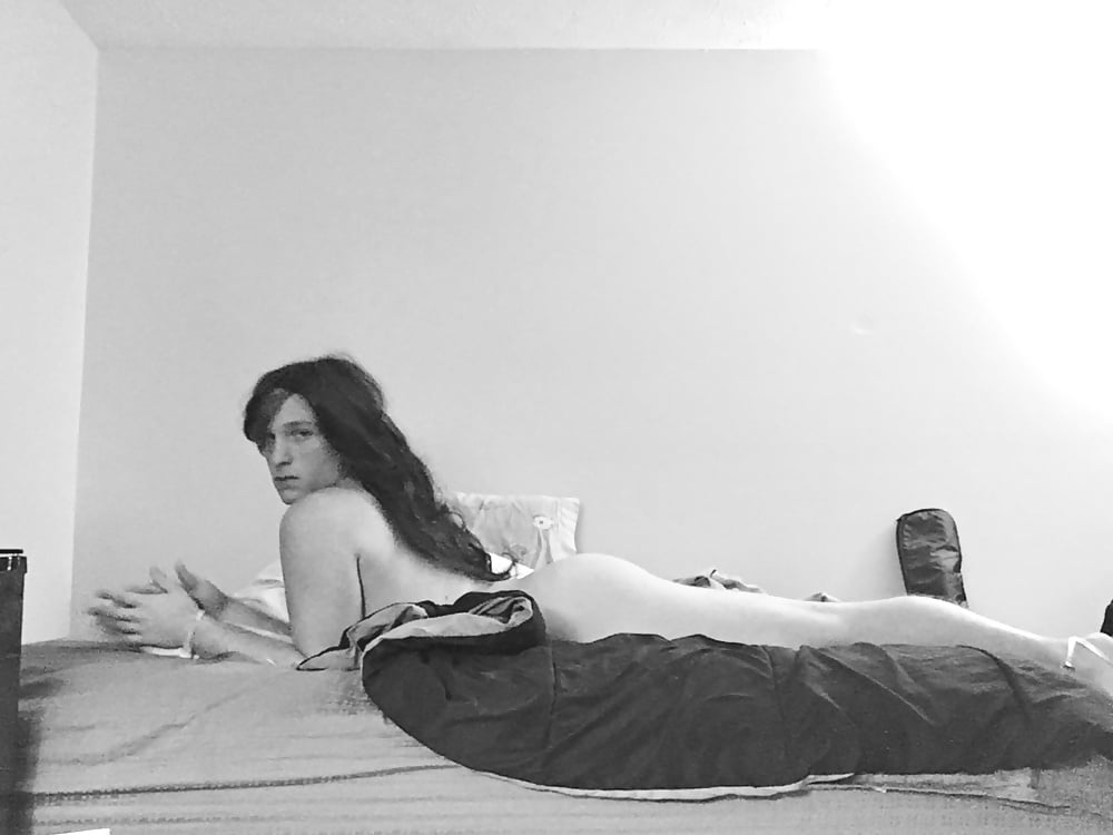Porn image Teen crossdresser jessie