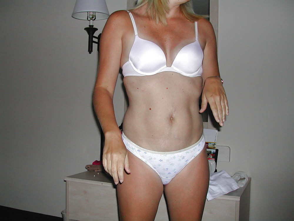 Porn image Wanna See My Blondee Girlfriend? Blonde Milf Myrtle Beach SC