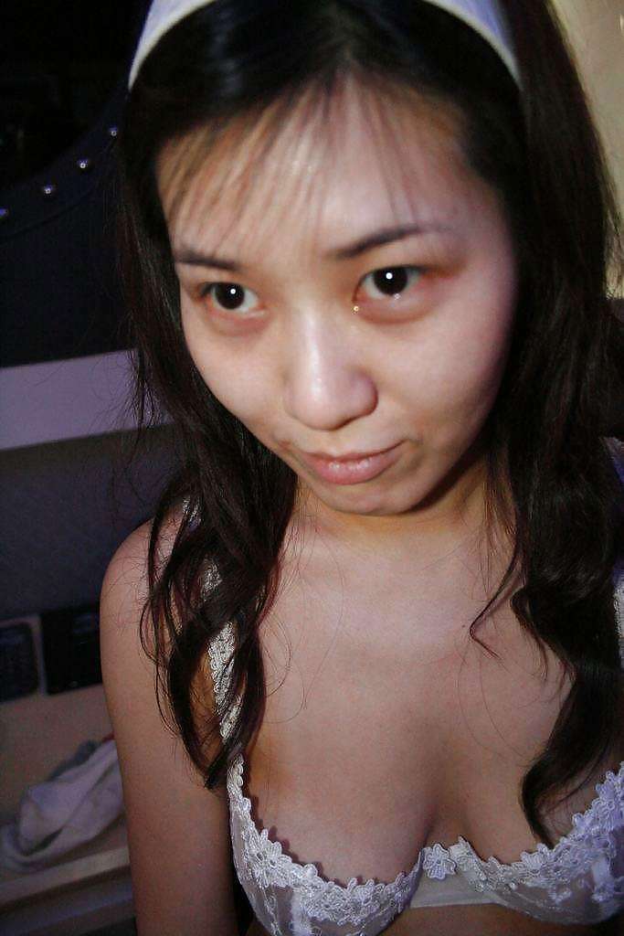 Porn image Chinese girl in a hotel