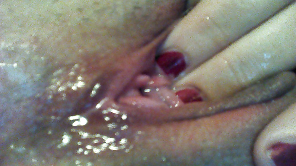 Porn image fresh & clean from shower then wet