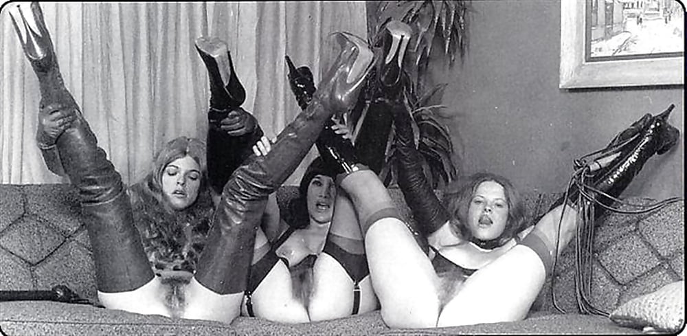 Nymphomanin Schamlippen Retro Femdom