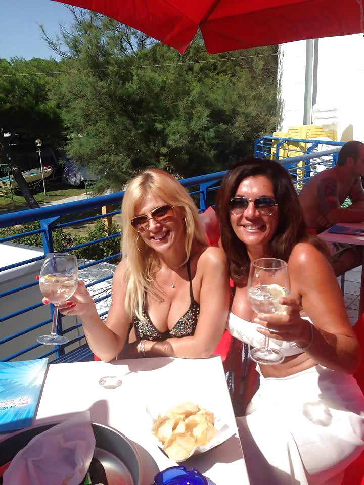 Porn image Italian MILF Alessandra&Patrizia fb