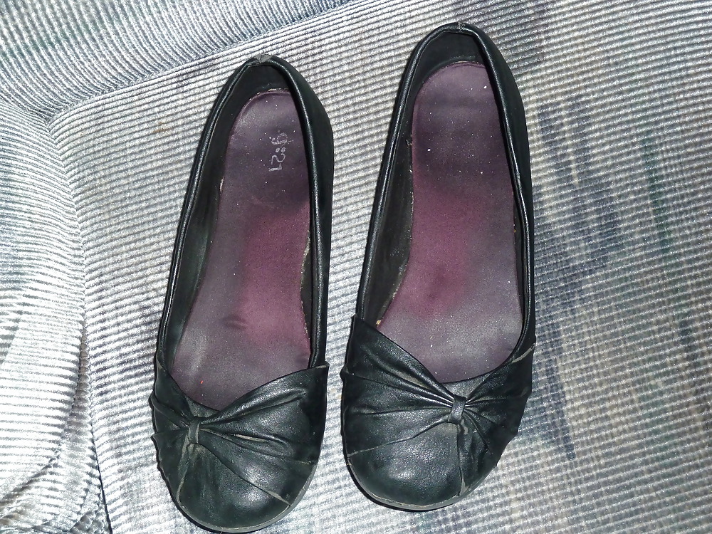 Porn image stinky ballerina flat