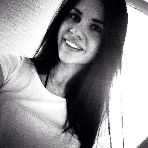 Porn image A lean, but attractive Anastacia.