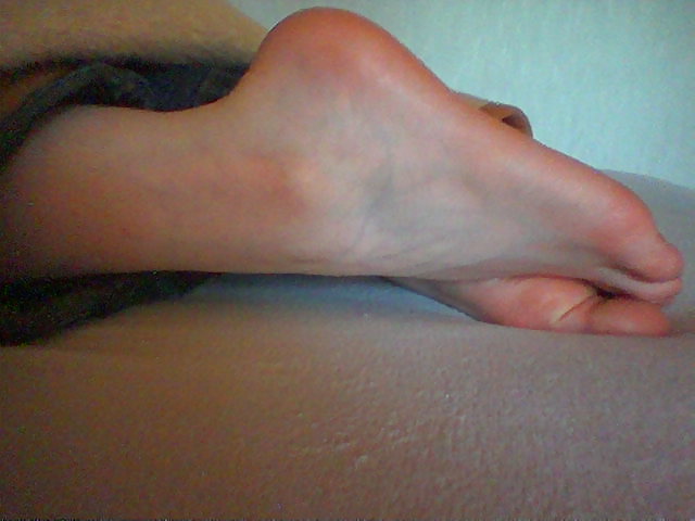 Porn image Lara 's Feet - Foot models nipples pale flexible toes soles