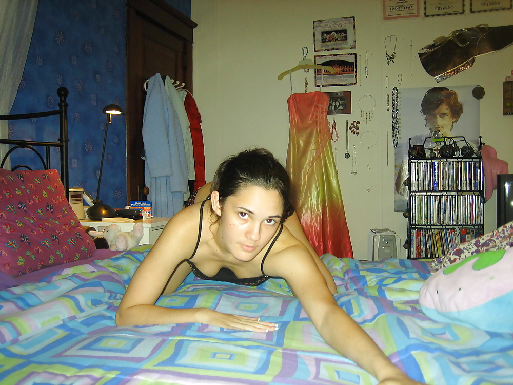 Porn image Ex-Girlfriend Brunette Cutie