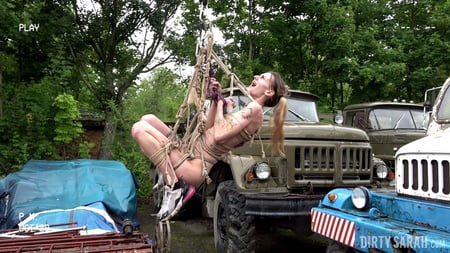 dirty sarah sexy bitch in ropes         