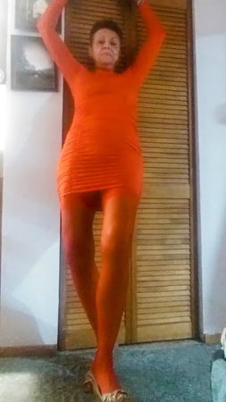 who is the lady in red cleanjean red lingerie that is         