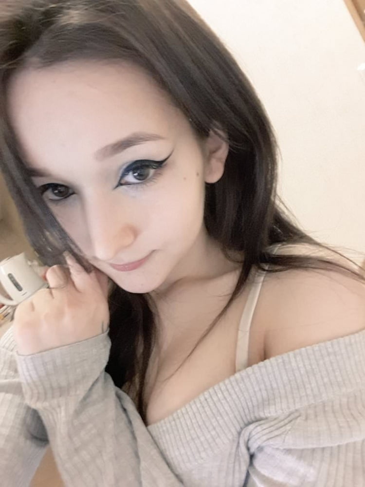 Porn image ASIAN TEEN EILEEN WITH AWESOME BUBBLE BUTT