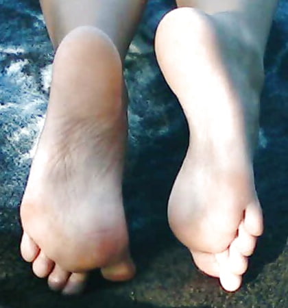 Goddess Feet Candid (old)