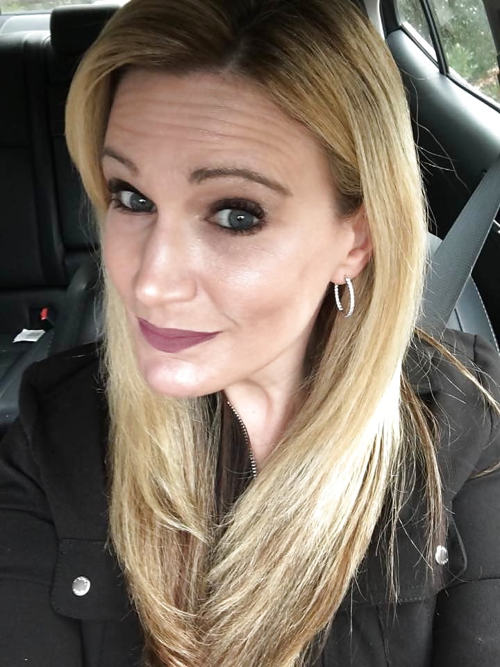 Porn image Soccer Mom Friend (What would you do to her)