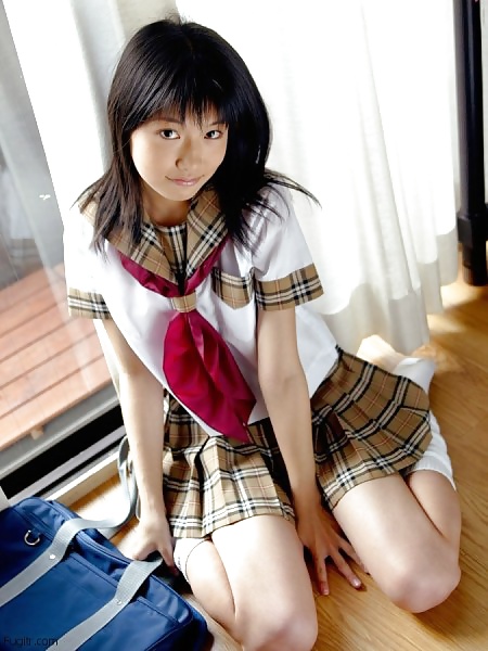 Petite ts first time schoolgirl