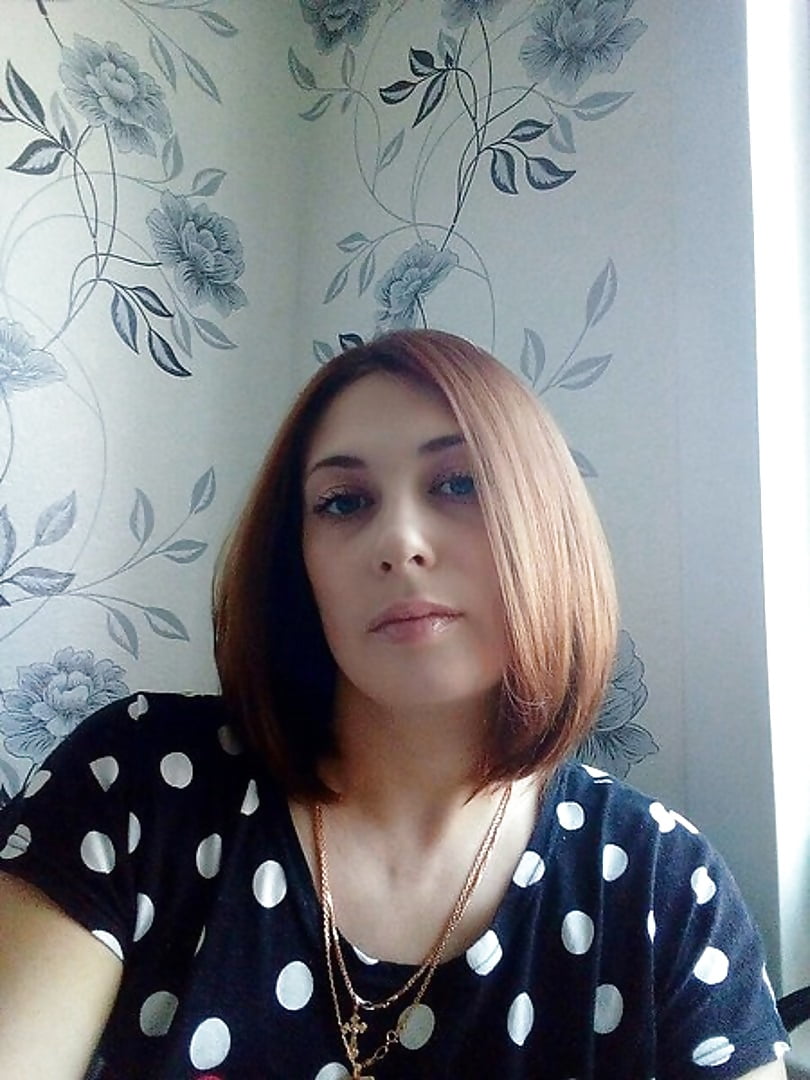 Porn image (This cunt loves to suck dick)