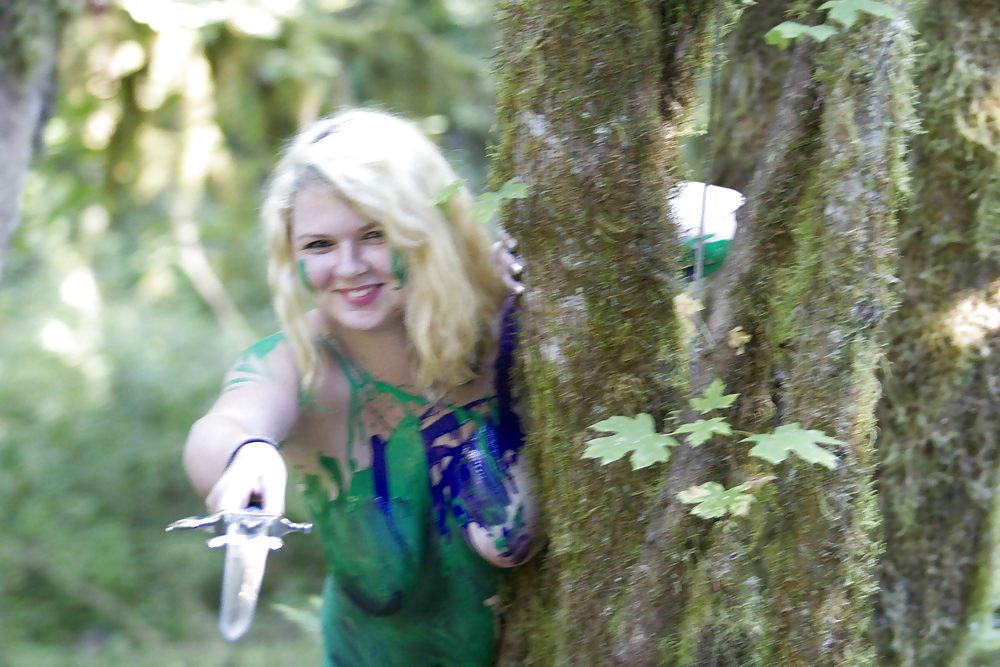 Porn image Girl talked into stripping for (art)