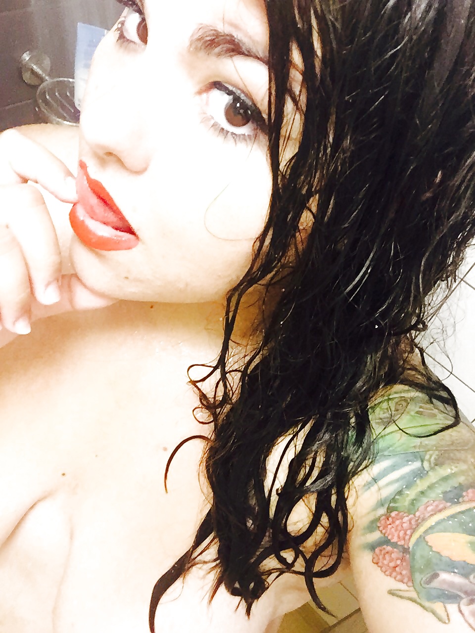 Porn image Chubby Tattooed Goddess 01