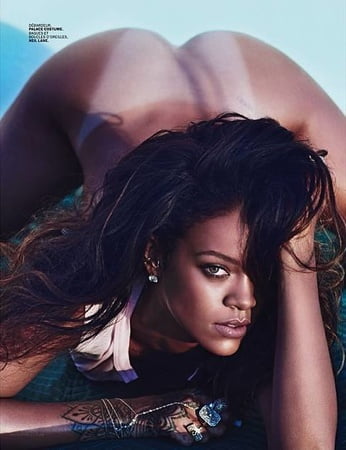 Pics leaked rihanna Rihanna comfortable