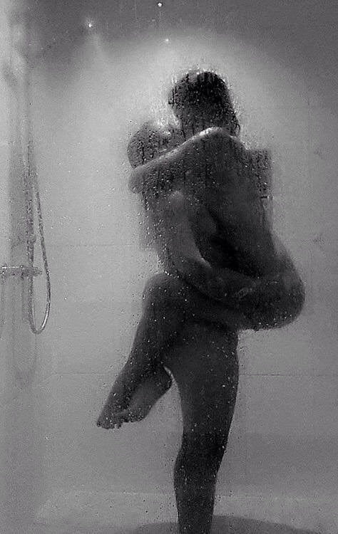 Inside shower - 7 Photos 
