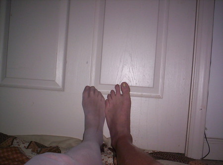 My wifes big ugly feet