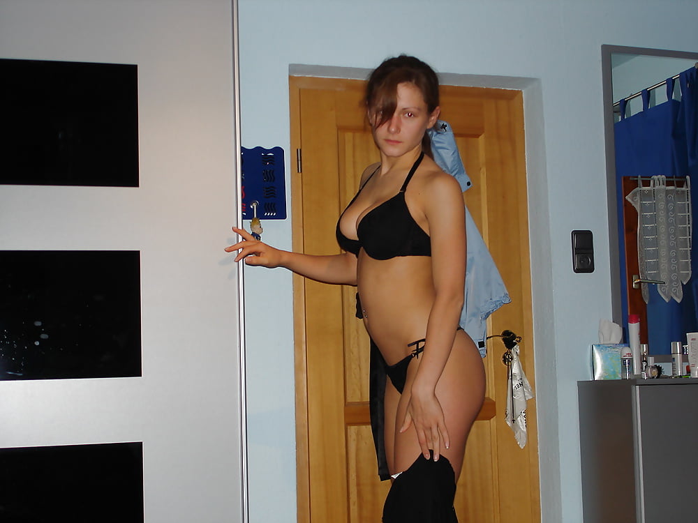 Porn image amateur brunette