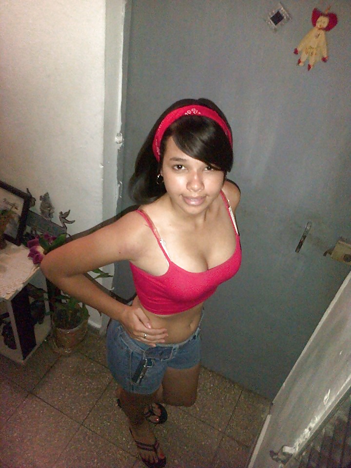 Porn image cousin deisy!